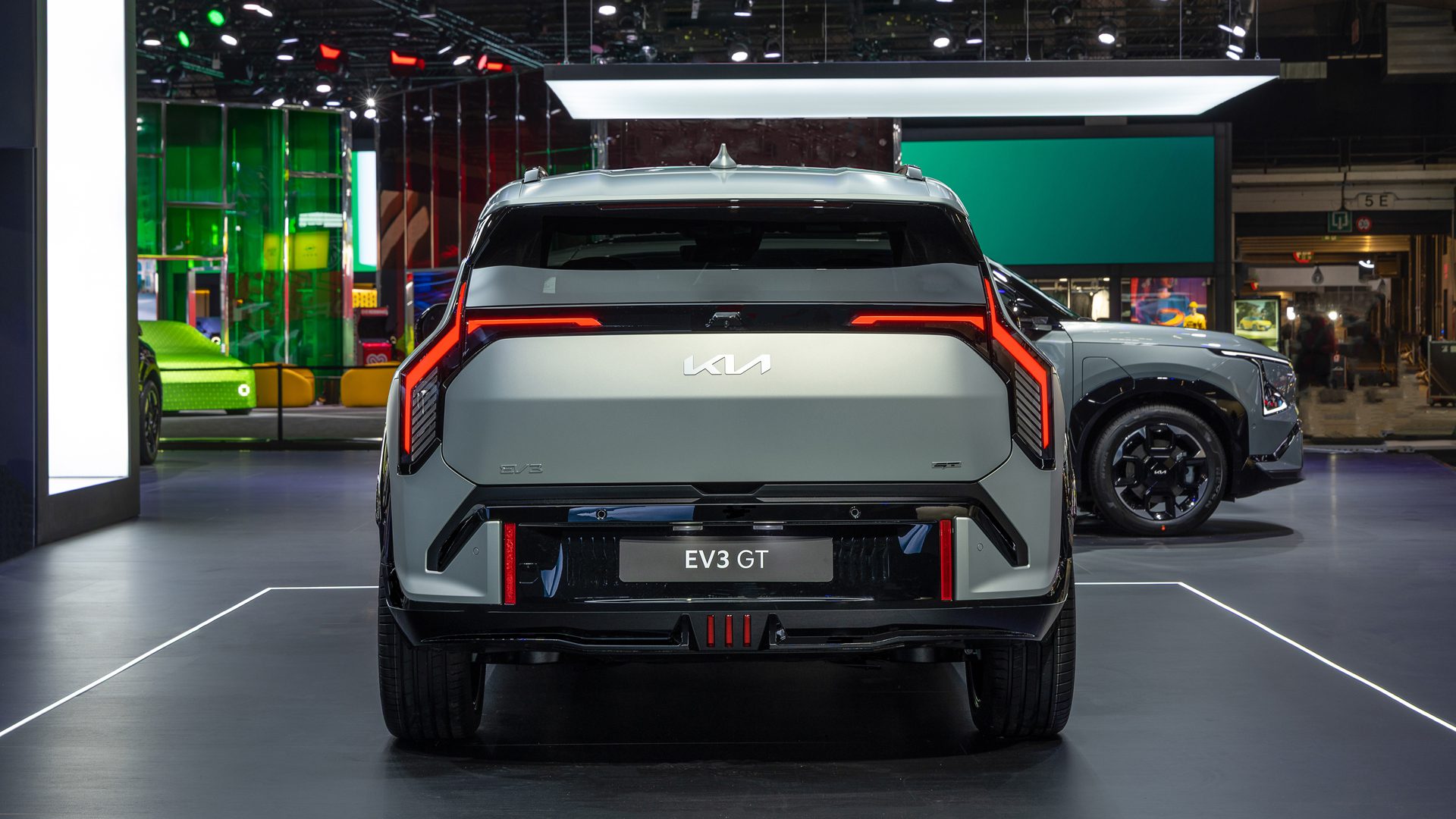 Kia EV3 GT zijaanzicht